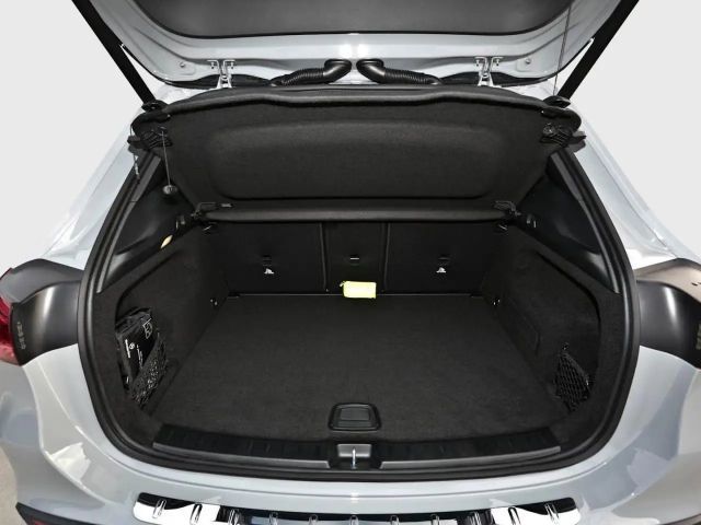 Mercedes-Benz GLA 200 AMG Line