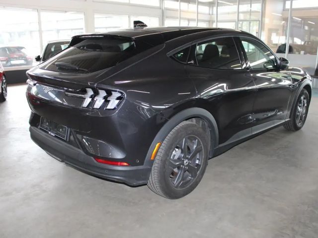 Ford Mustang Mach-E 99 kWh Top Ausstattung + Panoramadach