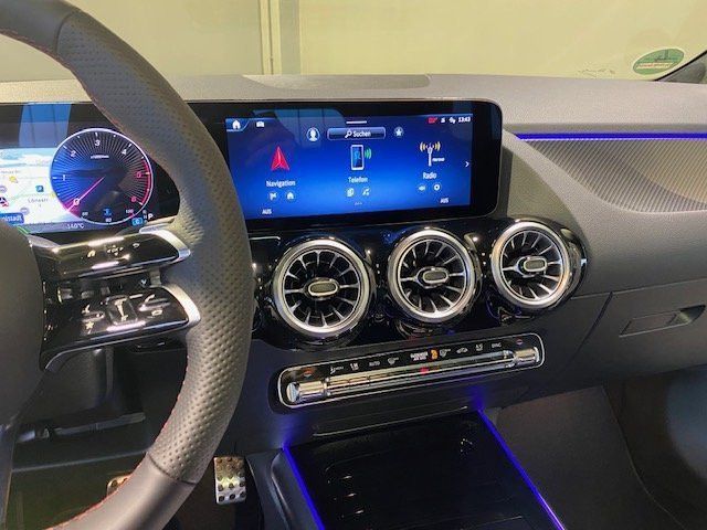 Mercedes-Benz GLA 200 GLA 200 d