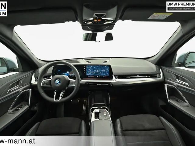 BMW iX1 xDrive30
