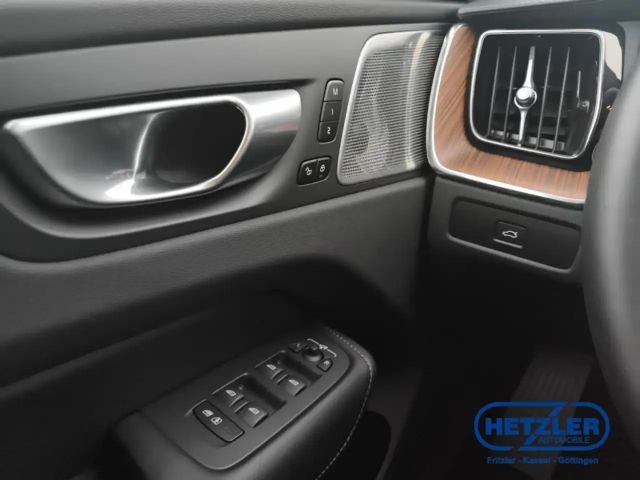 Volvo XC60 AWD Dark Ultimate