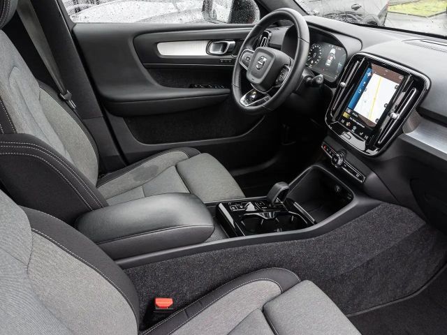 Volvo XC40 Dark Plus T4