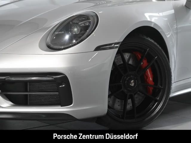 Porsche 992 4 Coupé GTS Targa