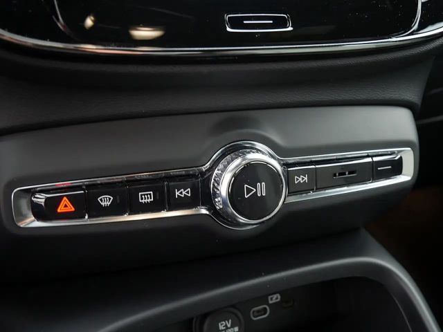 Volvo XC40 Dark Plus