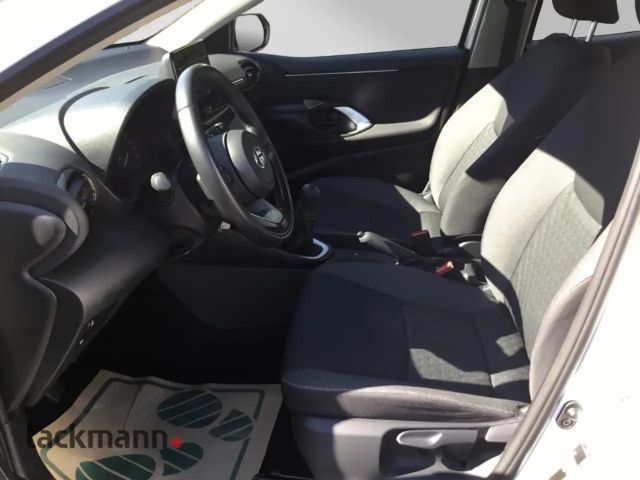 Toyota Yaris 1.0 VVT-i Comfort Hatchback