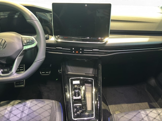 Volkswagen Golf 1.5 eTSI DSG Golf VIII Variant