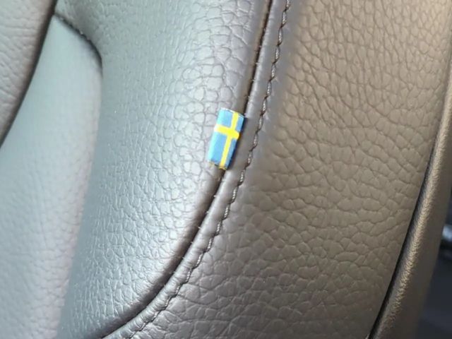 Volvo XC60 AWD Dark Plus