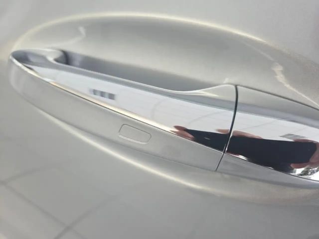 Mercedes-Benz B 200 Progressive Sedan