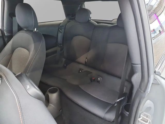 MINI One Hatch DAB LED Tempomat Frontscheibenheizung PDC uv