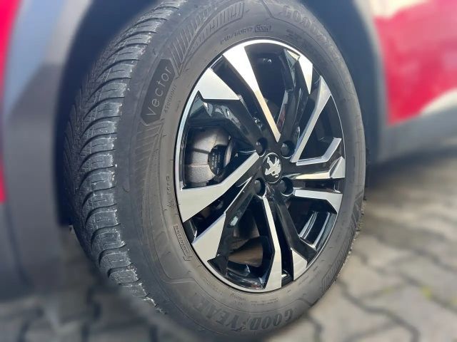 Peugeot E-2008 Allure Pack