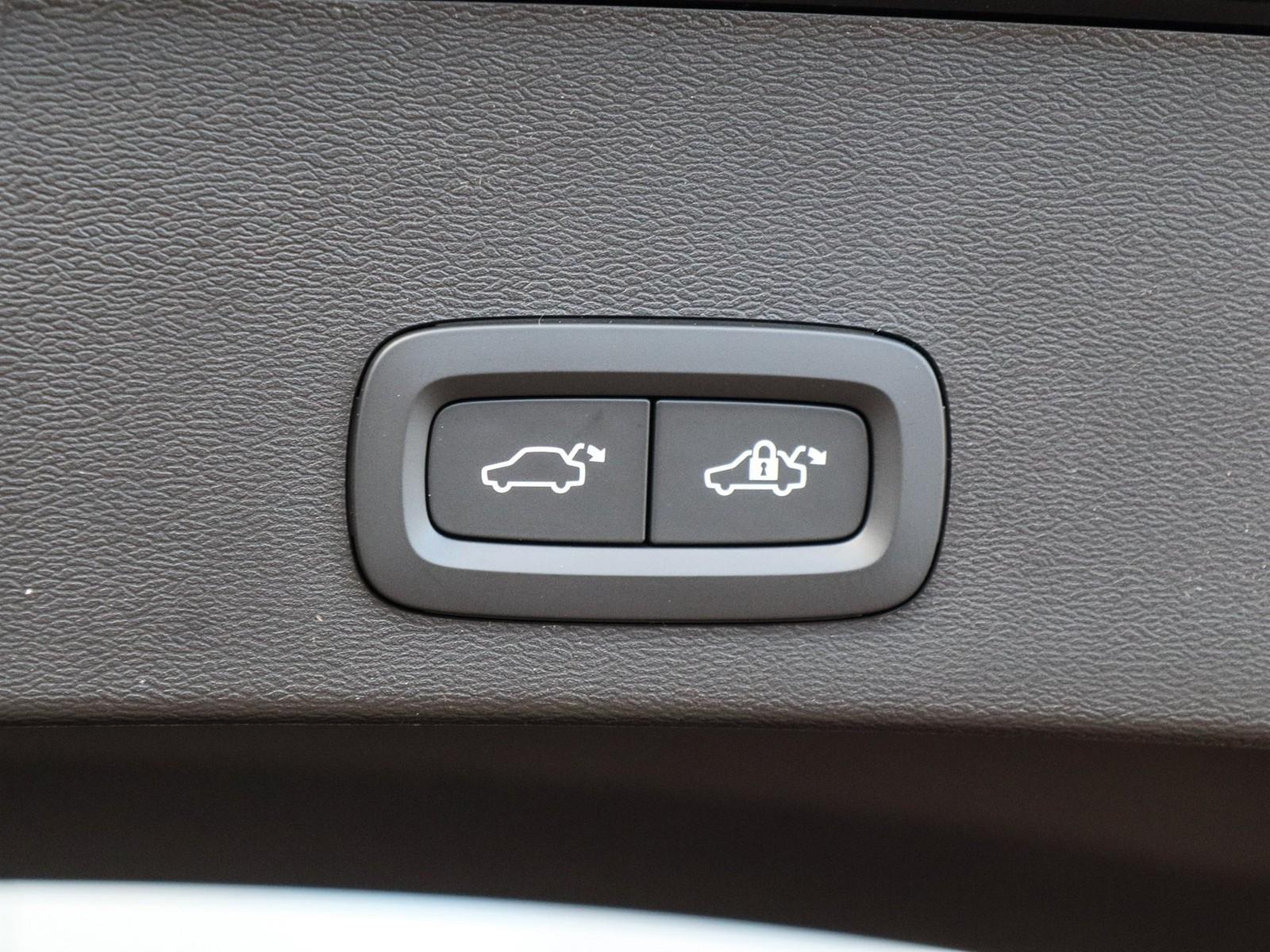 Volvo EX40 Extended range Plus Single motor