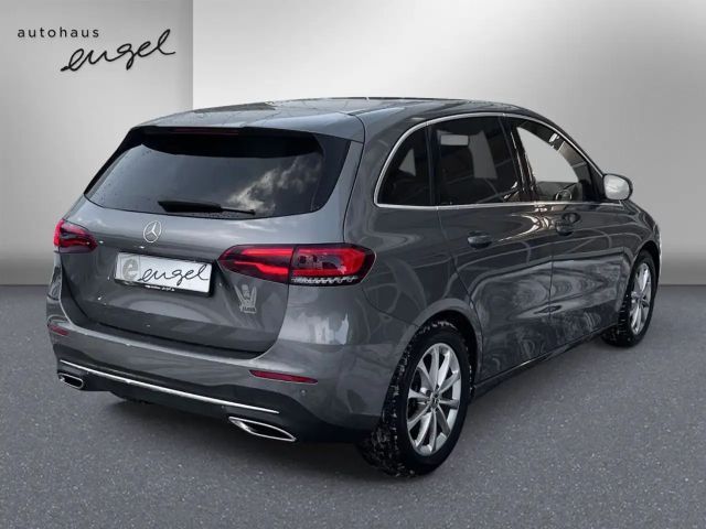 Mercedes-Benz B 200 4MATIC Progressive