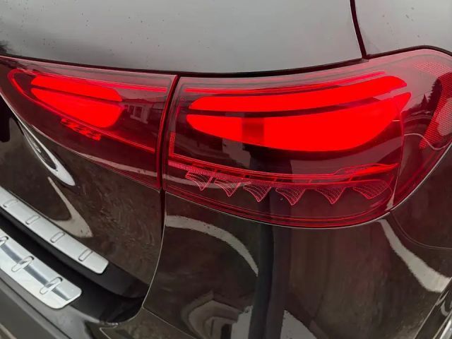 Mercedes-Benz GLA 200 AMG Line GLA 200 d