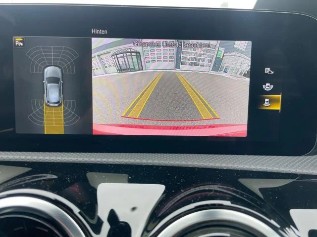 Mercedes-Benz A 250 A 250 e AMG Line