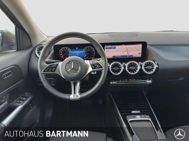 Mercedes-Benz GLA 200 Progressive