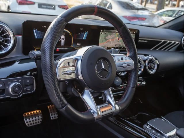 Mercedes-Benz A 35 AMG 4MATIC AMG Line