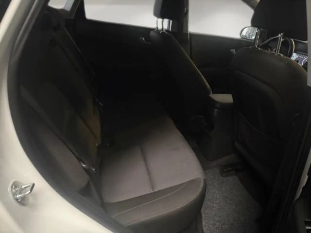 Hyundai Kona 1.6 2WD Hybrid Trend