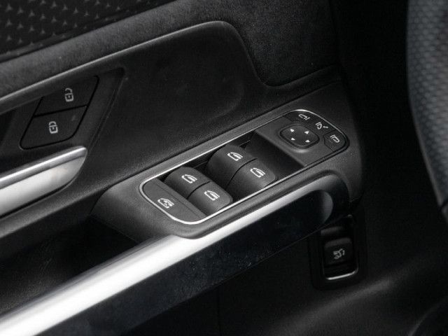 Mercedes-Benz GLB 200 GLB 200 d