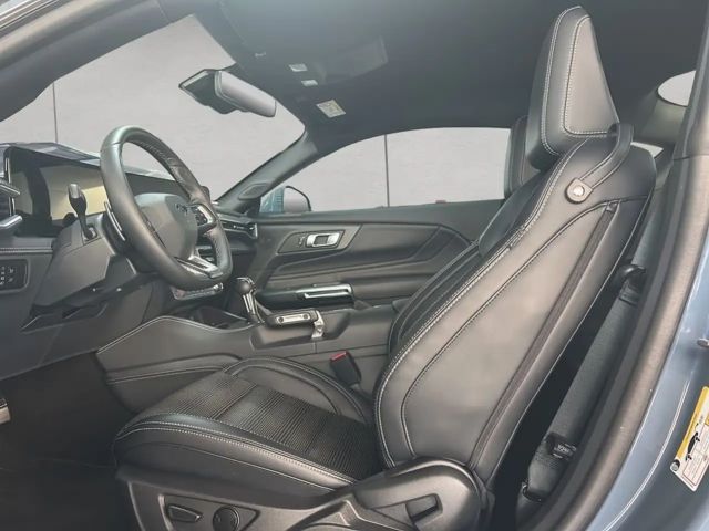 Ford Mustang Fastback GT 5.0 V8