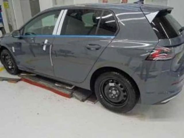 Volkswagen Golf 1.5 eTSI Style