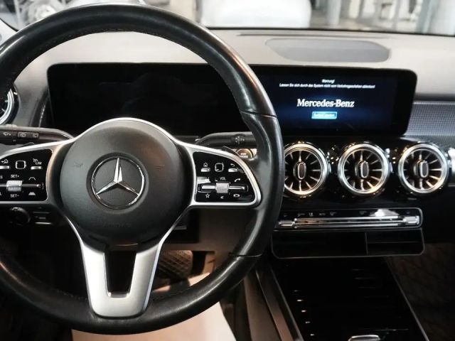 Mercedes-Benz GLB 250 *ACC*AHK*BURMESTER*PANO*360°KAM*STHZ*