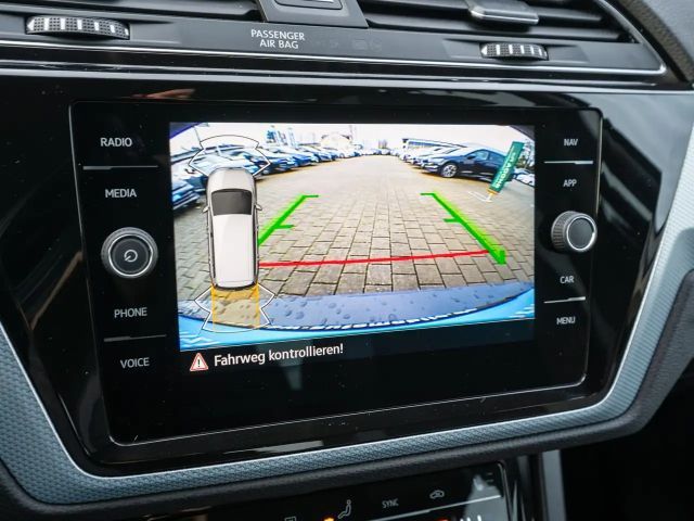 Volkswagen Touran Goal 1.5TSI LED Navi RFK ACC SHZ 7-Sitzer