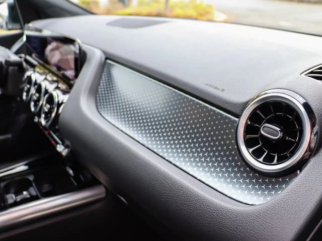 Mercedes-Benz B 180 Progressive Sedan