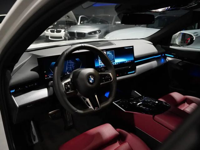 BMW 520 520d M-Sport Sedan xDrive