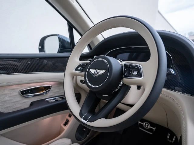 Bentley Bentayga Speed / Akrapovic Titan Auspuffanlage