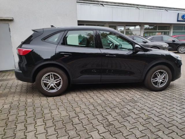 Ford Kuga Cool & Connect