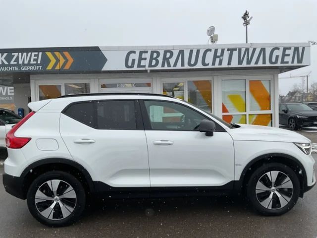 Volvo XC40 Dark Plus T4