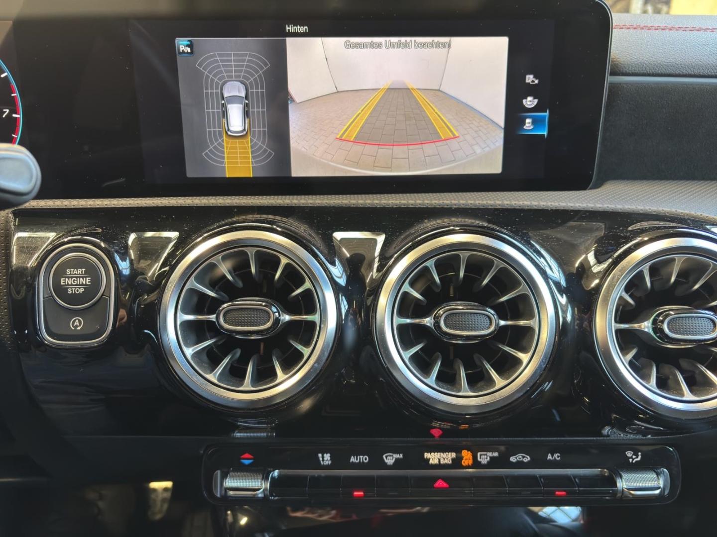 Mercedes-Benz CLA 200 AMG Line