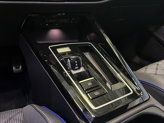 Volkswagen Golf 1.5 eTSI R-Line