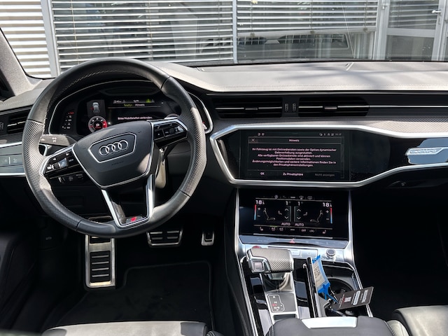 Audi S6 Avant Quattro