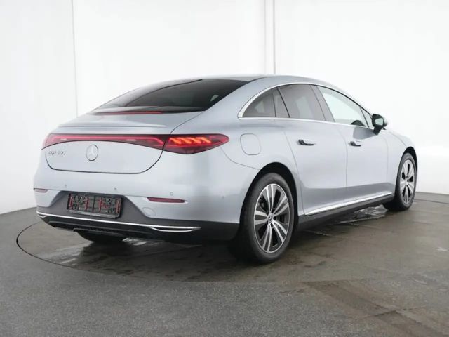 Mercedes-Benz EQE 300 Sedan