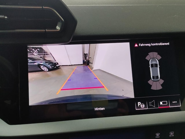 Audi A3 30 TFSI S-Line S-Tronic Sedan