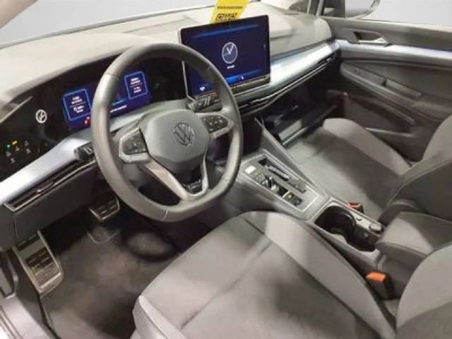 Volkswagen Golf 1.5 TSI DSG Golf VIII IQ.Drive