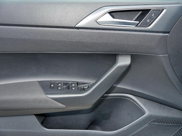 Volkswagen Taigo 1.0 TSI R-Line