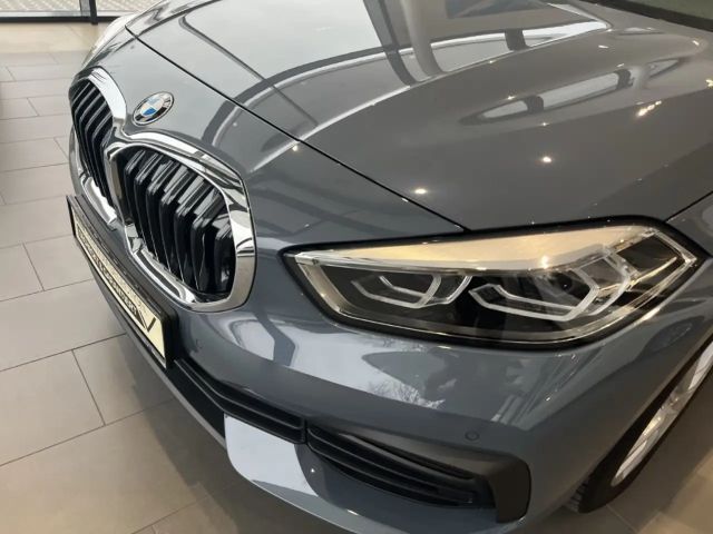 BMW 116 116d Advantage pakket Sedan