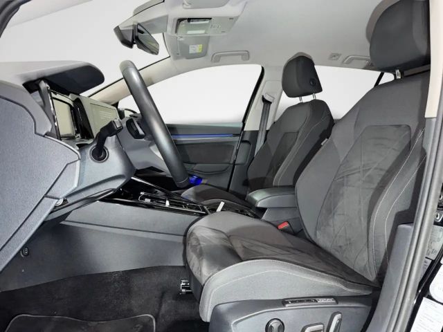 Volkswagen Golf 2.0 TDI DSG Style Variant