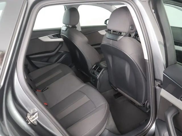 Audi A4 40 TFSI S-Line