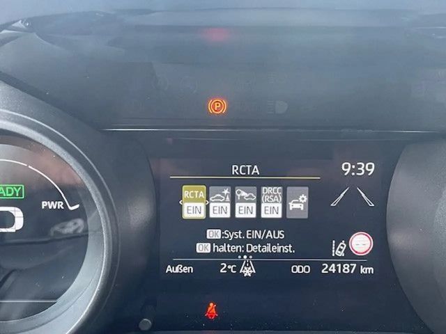 Toyota Yaris Hatchback Hybride Team D