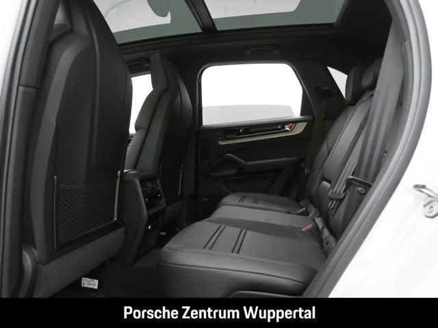 Porsche Cayenne Surround-View Sportabgas LED-Matrix