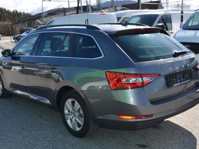 Skoda Superb Superb Kombi 2,0TDI DSG LED VIRTUAL NAVI SHZ 1.Bes