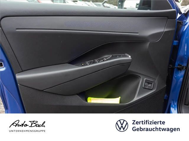 Volkswagen T-Roc 1.5 eTSI DSG R-Line