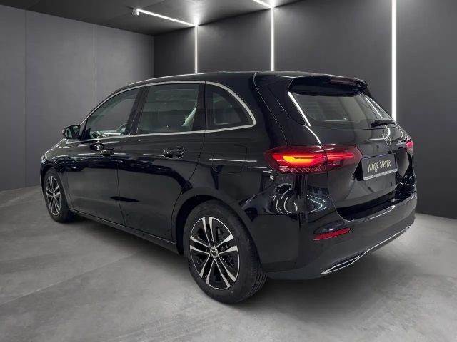 Mercedes-Benz B 200 Progressive Sedan