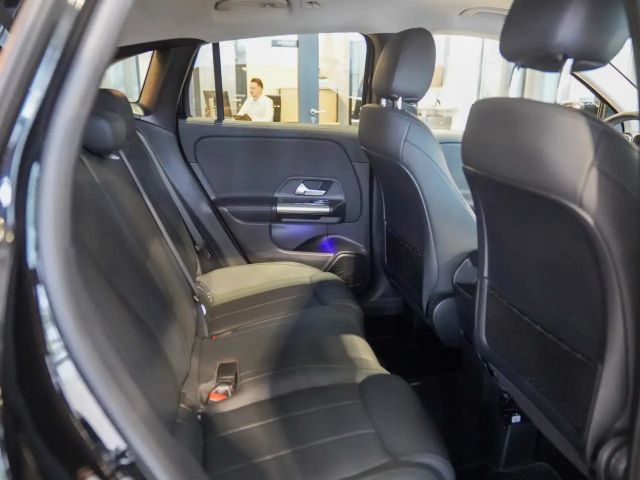 Mercedes-Benz GLA 200 GLA 200 d Progressive