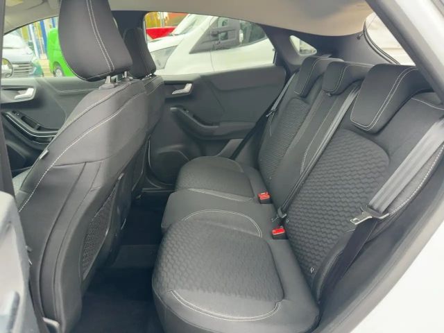 Ford Puma EcoBoost Titanium