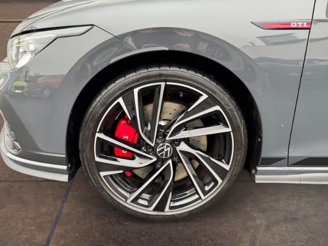 Volkswagen Golf 2.0 TSI DSG IQ.Drive