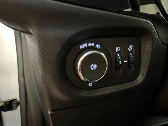 Opel Corsa F 1.2 Facelift+SpurH